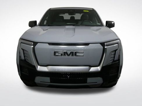 Used 2024 GMC Sierra EV Denali AWD/4WD image 10