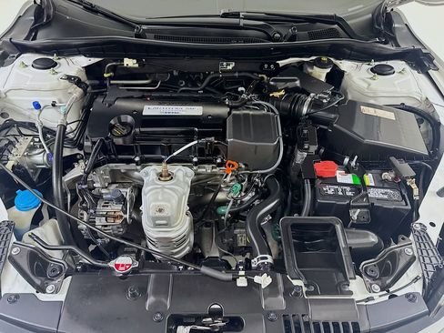 Used 2015 Honda Accord LX image 24