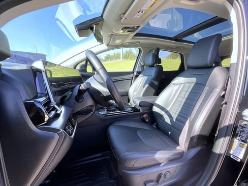 Used 2025 Kia Sportage SX AWD/4WD image 11