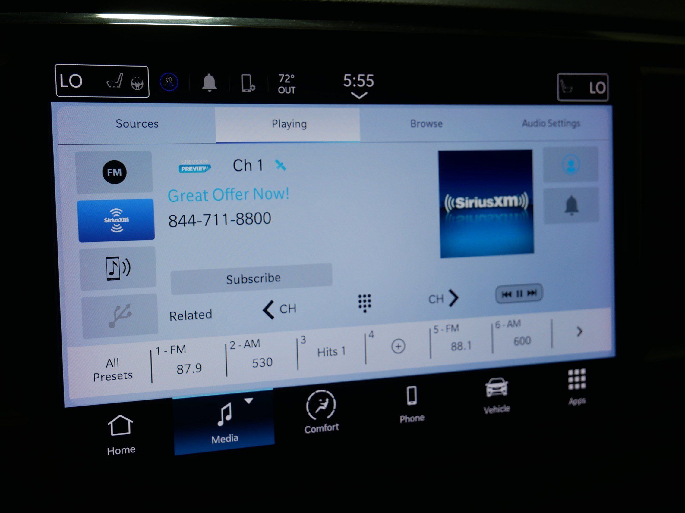 Used 2023 Chrysler Pacifica Touring-L FWD image 22