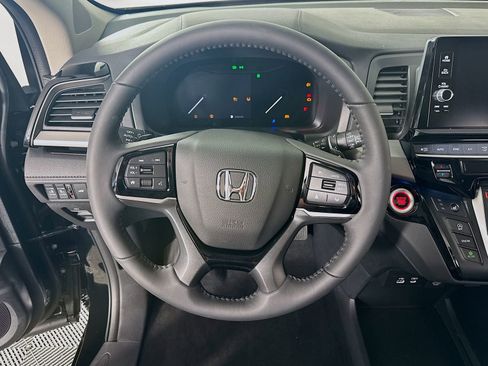 Certified 2026 Honda Odyssey Touring image 13