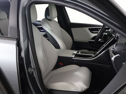 Used 2023 Mercedes-Benz C 300 4MATIC Sedan w/ AMG Line w/ Night Package image 28