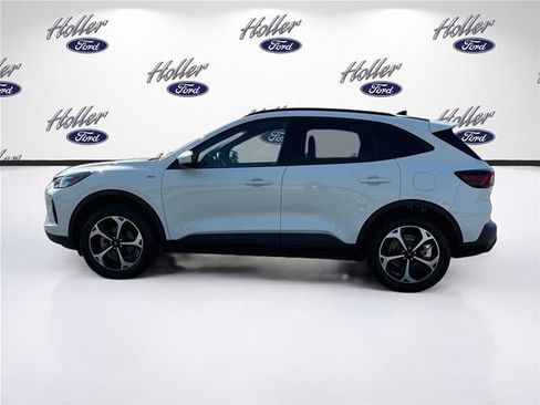 Certified 2025 Ford Escape ST-Line Select w/ Tech Pack #1 AWD/4WD image 5