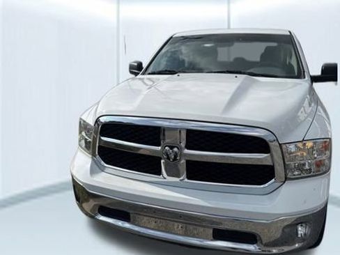 Used 2019 RAM 1500 Tradesman w/ Tradesman SXT Package image 4