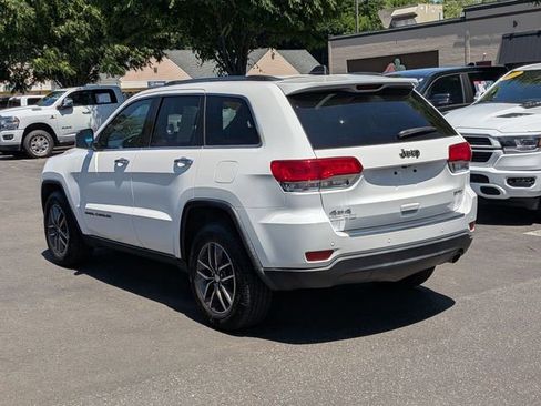 Certified 2017 Jeep Grand Cherokee Limited AWD/4WD image 5