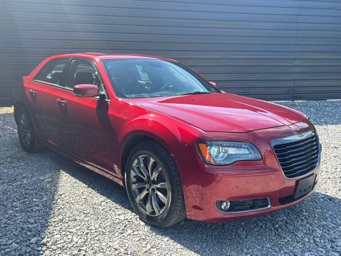 Used 2014 Chrysler 300 S w/ Luxury Group AWD/4WD image 3