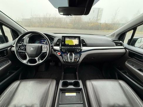 Used 2018 Honda Odyssey Elite image 12