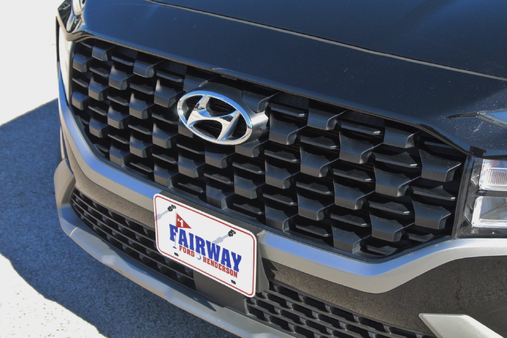 Used 2023 Hyundai Santa Fe SEL FWD image 6