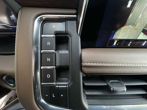 Certified 2024 Chevrolet Tahoe High Country w/ Premium Package 2 image 15