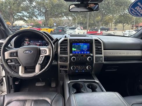 Used 2021 Ford F250 Platinum image 14