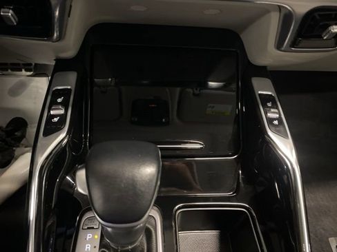 Used 2023 Kia Sorento SX image 25