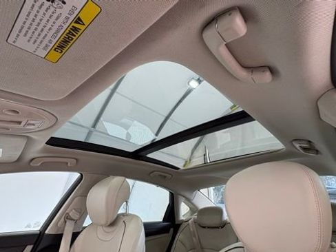 Used 2017 Genesis G80 3.8 w/ Option Group 03 image 43