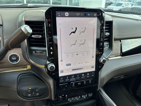 New 2026 RAM 2500 Limited AWD/4WD image 22