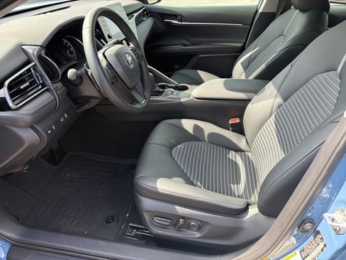 Certified 2023 Toyota Camry SE FWD image 19