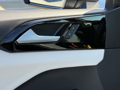 New 2026 Volkswagen Taos S FWD image 11