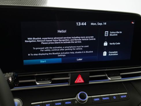 Used 2026 Hyundai Elantra Limited FWD image 19