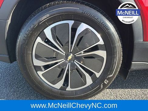 Used 2024 Chevrolet Blazer EV LT image 10