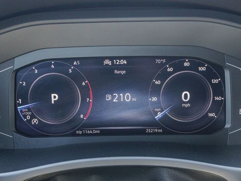 Certified 2023 Volkswagen Atlas Cross Sport SE FWD image 25