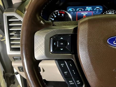 Used 2019 Ford F350 Limited image 12