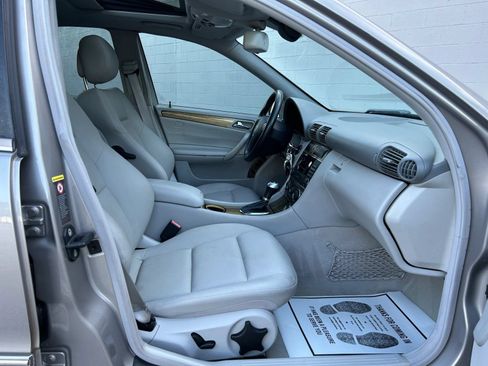 Used 2007 Mercedes-Benz C 230 Sedan image 28