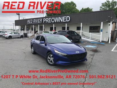 Used 2022 Hyundai Elantra SE