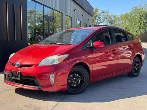 Used 2013 Toyota Prius Two FWD image 1