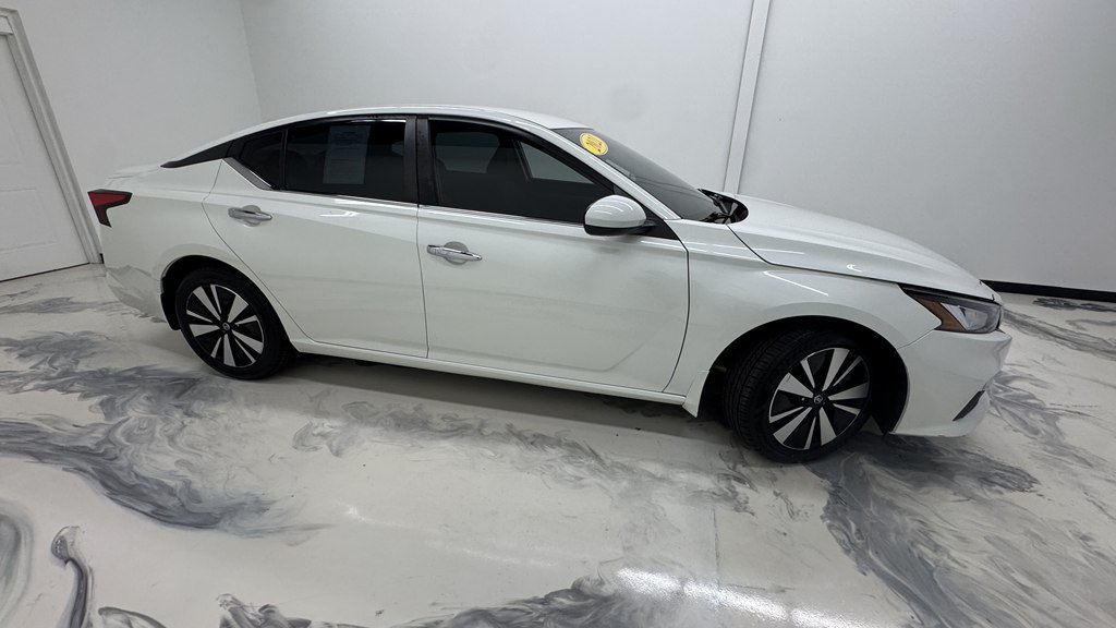 Used 2021 Nissan Altima 2.5 SV FWD image 9