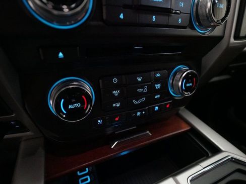 Used 2018 Ford F150 King Ranch w/ Equipment Group 601A Luxury image 19