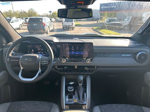 Used 2024 Chevrolet Colorado ZR2 w/ Technology Package image 5