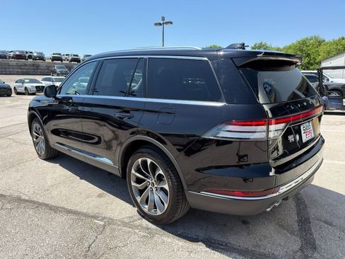 Used 2025 Lincoln Aviator AWD w/ Equipment Group 101A image 5