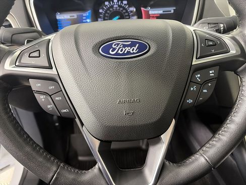 Certified 2018 Ford Fusion SE w/ Fusion SE Technology Package image 16