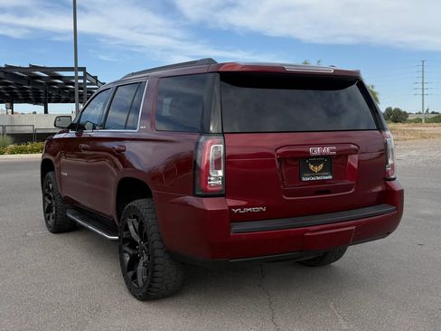 Used 2018 GMC Yukon SLE w/ SLE Value Package RWD image 2