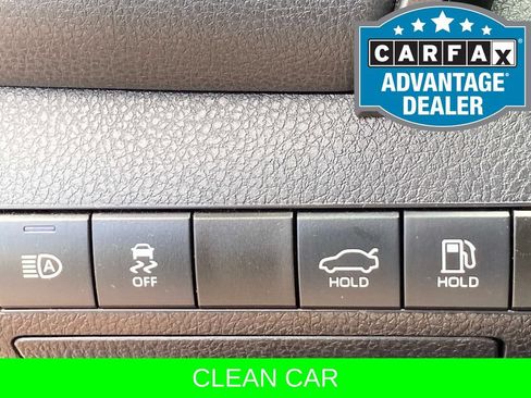 Used 2022 Toyota Camry SE FWD image 19