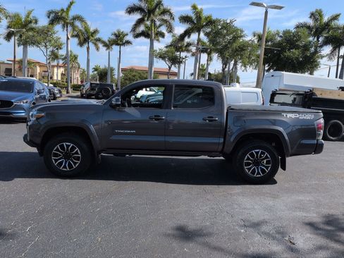 Used 2020 Toyota Tacoma TRD Sport w/ Technology Package AWD/4WD image 7