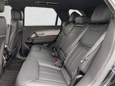 New 2026 Land Rover Range Rover Sport SE AWD/4WD image 16