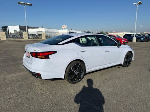 New 2025 Nissan Altima 2.5 SR image 6