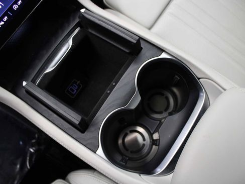 Used 2023 Maserati Grecale Modena image 35