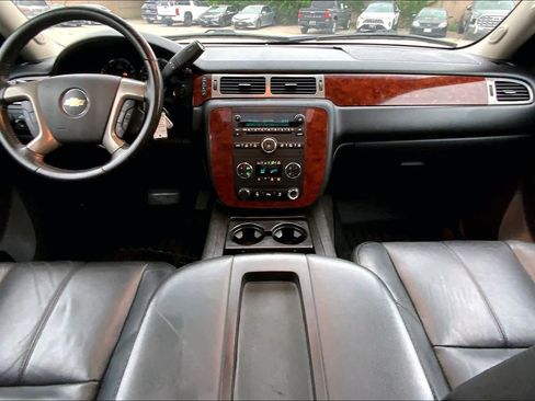 Used 2013 Chevrolet Tahoe LT w/ Texas Edition RWD image 12