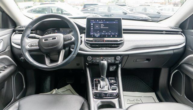 Used 2022 Jeep Compass Latitude w/ Convenience Group AWD/4WD image 15