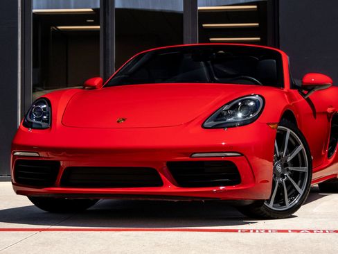 Certified 2023 Porsche 718 Boxster RWD image 7