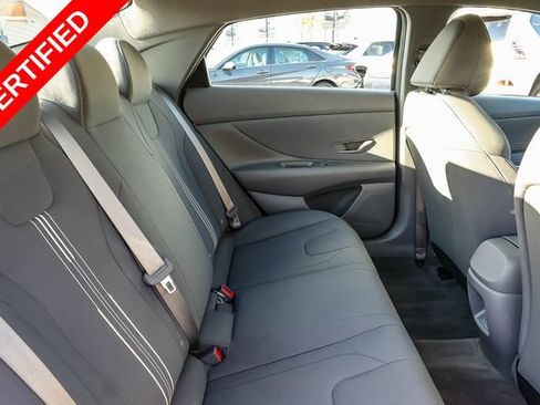 Used 2025 Hyundai Elantra Sport FWD image 19