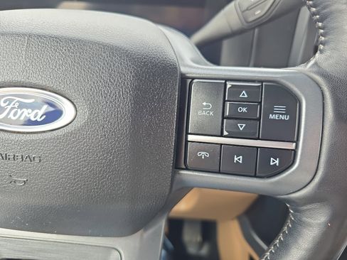 Used 2024 Ford F350 Lariat w/ Chrome Package image 28