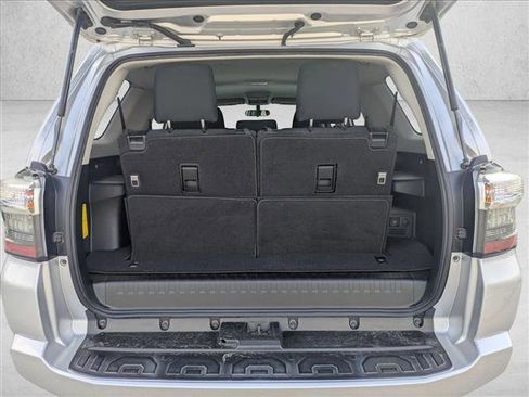 Used 2017 Toyota 4Runner SR5 image 20