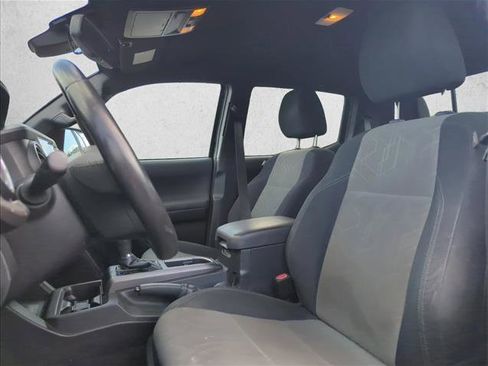 Used 2020 Toyota Tacoma TRD Sport RWD image 16