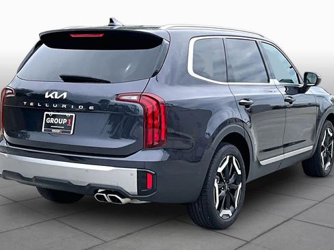 Used 2025 Kia Telluride S image 12