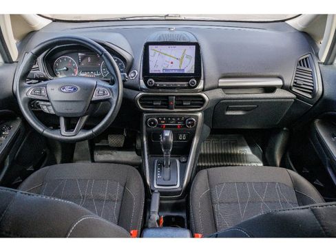 Used 2020 Ford EcoSport SE w/ SE Convenience Package image 12