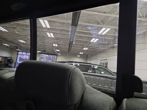 Used 2023 RAM 1500 Big Horn/Lone Star image 29