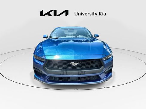 Used 2024 Ford Mustang Coupe RWD image 3