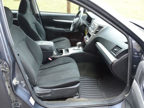 Used 2014 Subaru Outback 2.5i w/ Alloy Wheel Package image 17