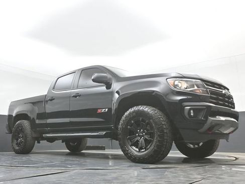 Used 2022 Chevrolet Colorado Z71 w/ Trail Boss Package AWD/4WD image 39